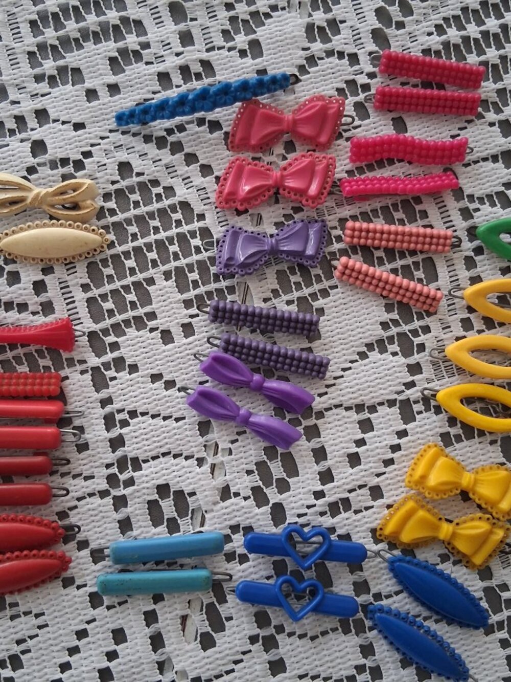 Goody Plastic Vintage Hair Barrettes